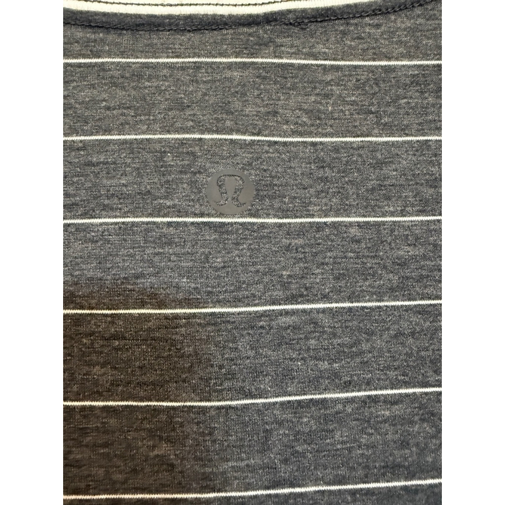 Lululemon Love Crew III
Short Serve Stripe Heathered , Size M, Dark Gray & White - Picture 5 of 5